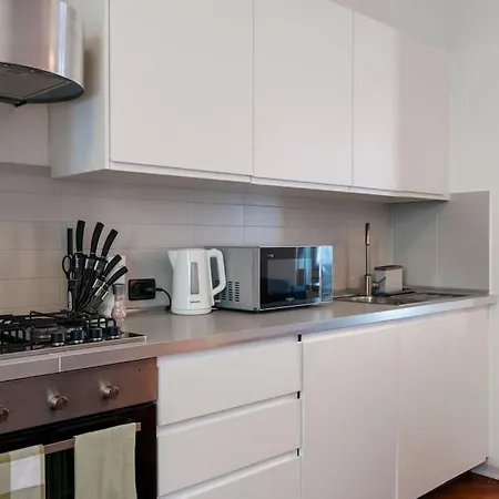 Apartment Menotti - - By Host4u *