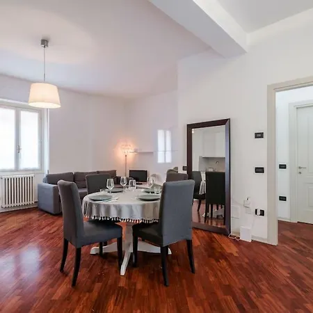 Host4u - Menotti In With Parking *