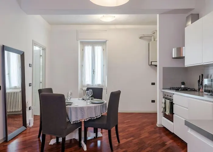 Host4u - Menotti In With Parking *