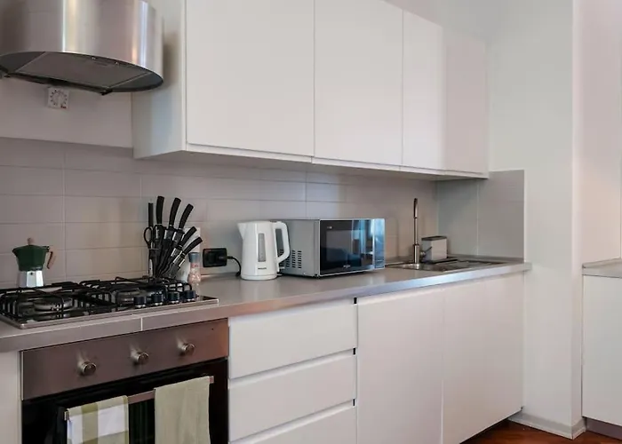 アパート Host4u - Menotti In With Parking *