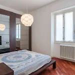 Host4u - Menotti In With Parking Brescia