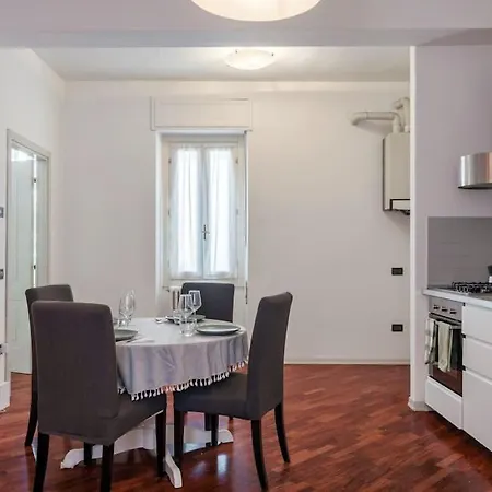 Host4u - Menotti In With Parking *
